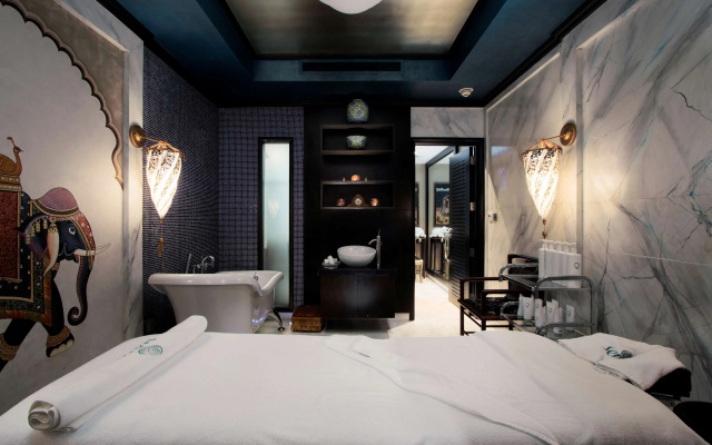 Отель Radisson Blu Hotel, Dubai Media City