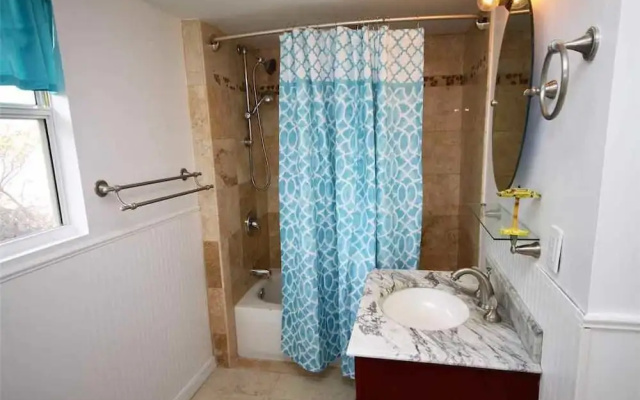 437 - LongLook Beachhouse