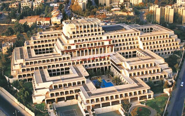 Dan Jerusalem Израиль, Иерусалим - 2 отзыва об отеле, цены и фото номеров - забронировать отель Dan Jerusalem онлайн вид на фасад