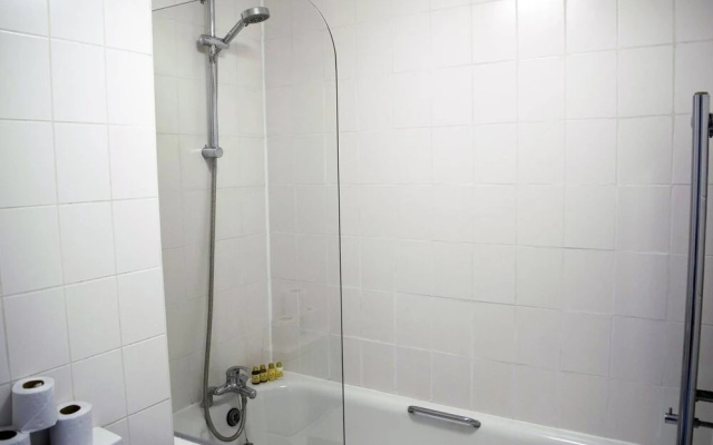 2BR Home Near Trendy Shoreditch, 6 Guests!