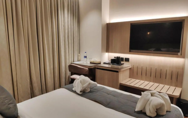Maxxvalue Hotel MIDC