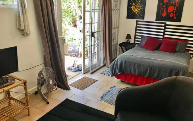 23 Ambleside Holiday Retreat by the sea