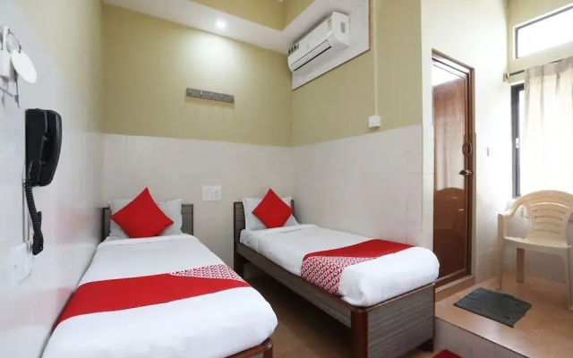 Varadashree Comforts By OYO Rooms
