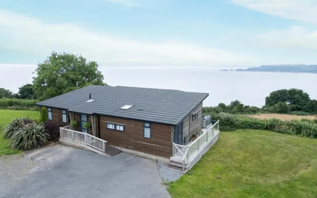 Shearwater 30 - 2 Bedroom Lodge - Summerhill