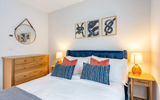 Porth Beach Villa