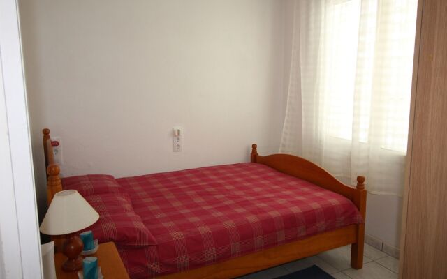 Отель Apartamento 2168 - Franciska C-1 Испания, Курорт Росес - отзывы, цены и фото номеров - забронировать отель Apartamento 2168 - Franciska C-1 онлайн комната для гостей