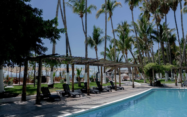 La Concha Beach Hotel & Club
