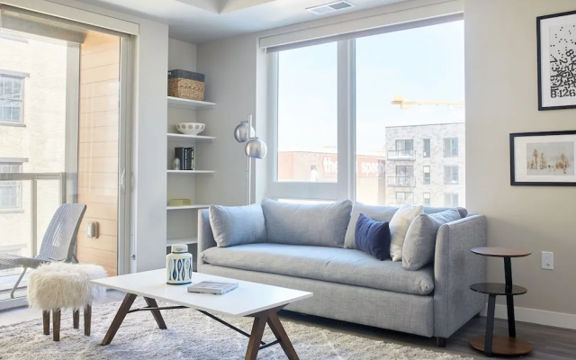 Sonder — East End