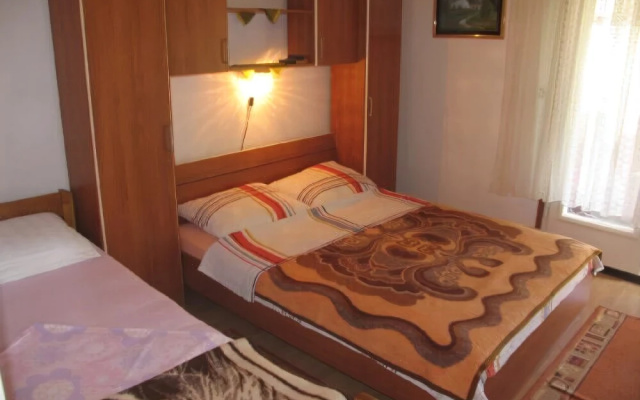 Apartment Božidar