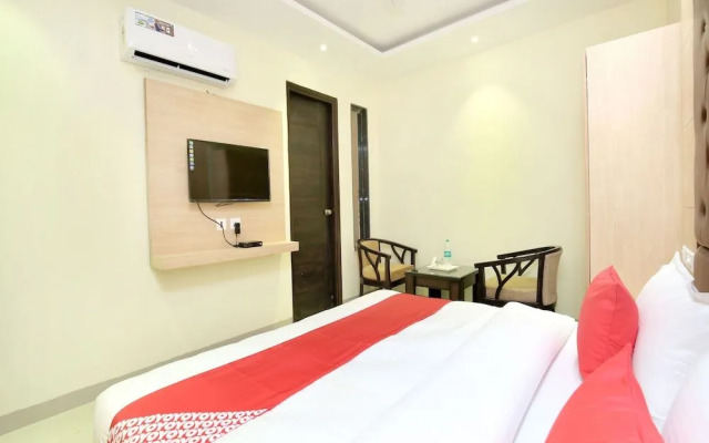 OYO 15486 Hotel New Diamond