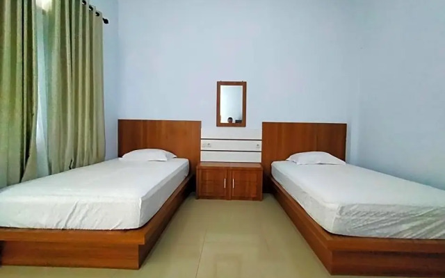 RedDoorz @ Sunset Resort Bau Bau