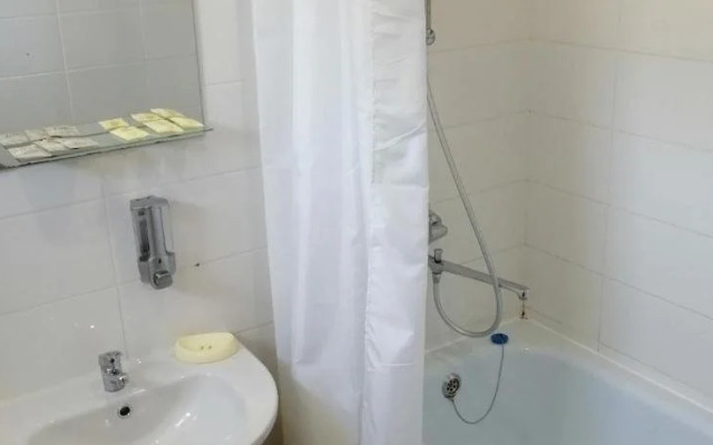 Английский Дом Апарт Отель