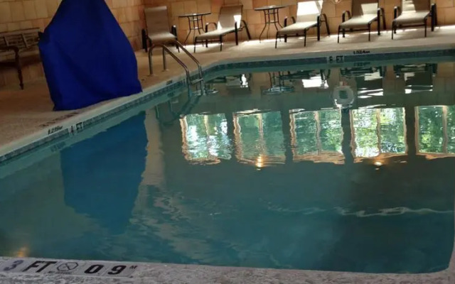 Holiday Inn Express BLAIRSVILLE