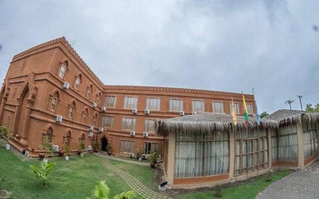 Bagan Landmark Hotel вид на фасад
