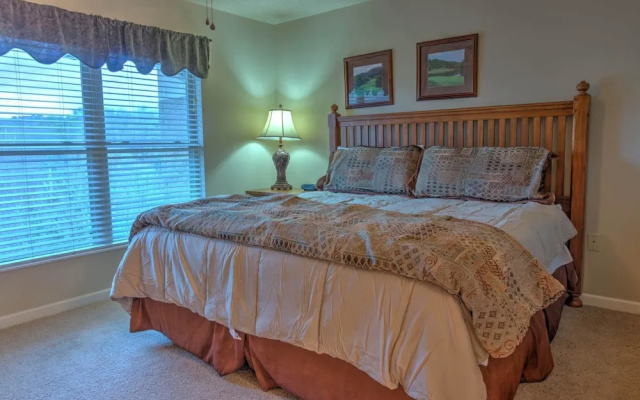 Cedar Lodge 702