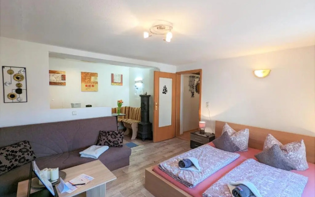 Familienwohnung für 3 mit Sauna, Pool & Terrasse - Famzi