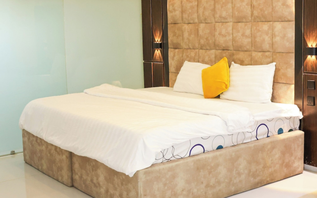 Oasis hotel and suites