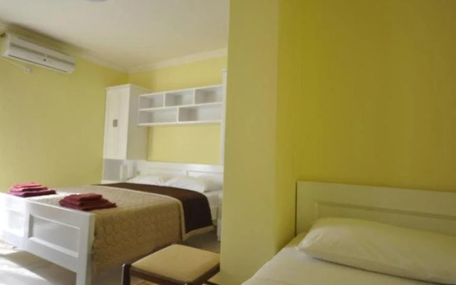 Garni Hotel Bokeška Noc