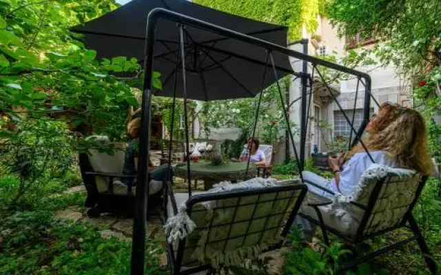 Wine Garden Rooms