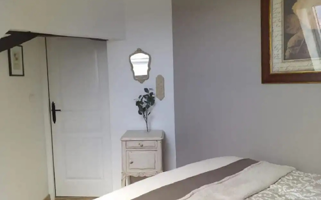Chic Villa in La Chapelle-blanche-saint-martin With Jacuzzi