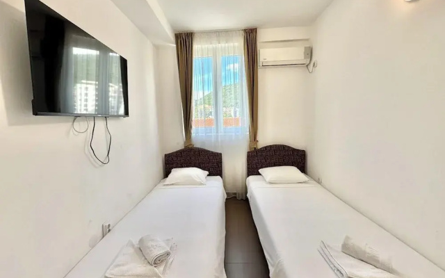Hotel Lobo
