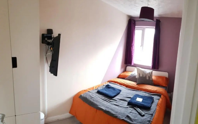 Columbine, Thetford, 2br House