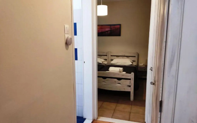 Antonela room1