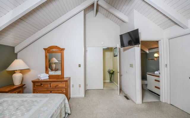 Bear Feet 3 Bedroom Townhome
