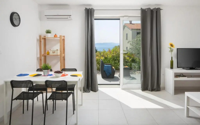 Lemechi Casa Girasole Apartments