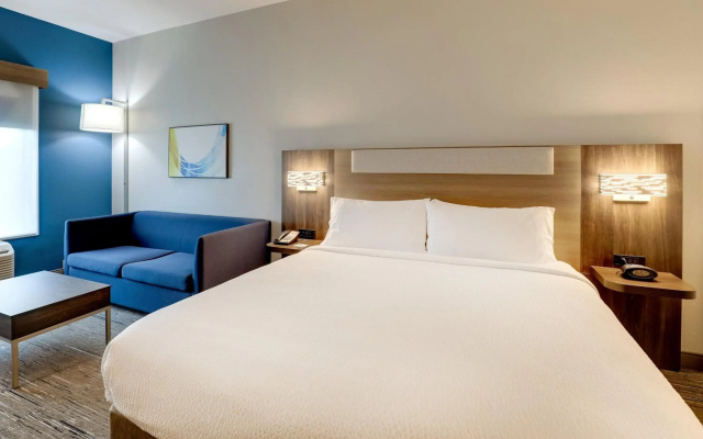 Holiday Inn Express Leland - Wilmington Area by IHG