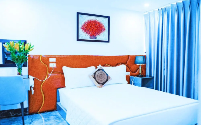 Grad Queen Hotel 2  Ha Dong