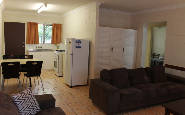 Oasis Inn Cairns