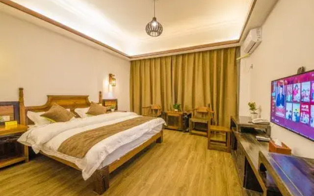 Golden Lotus Hostel