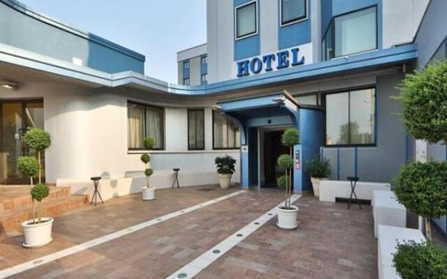 Best Western Soave Hotel вид на фасад