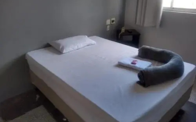 OYO Speciali Hotel