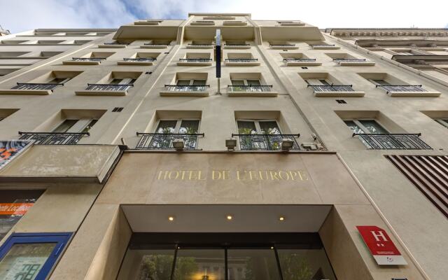 Hotel Lena вид на фасад