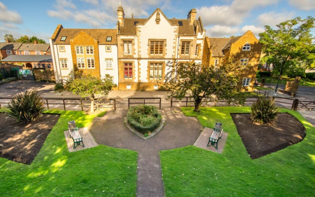 Captivating 2-bed Apartment in Banbury