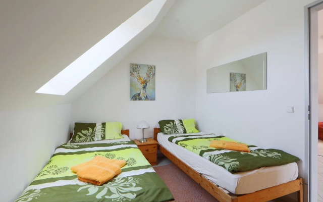 Amarillo 3 Balatonm Riaf rd