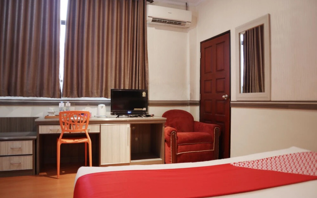 Mona Plaza Hotel By OYO Rooms