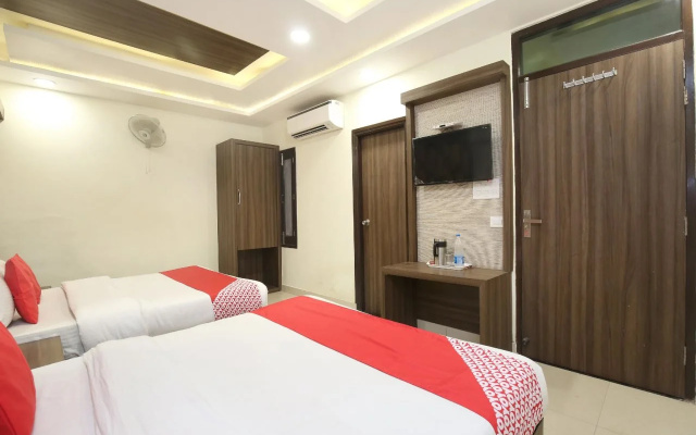 OYO Rooms Bus Stand Entry Gate