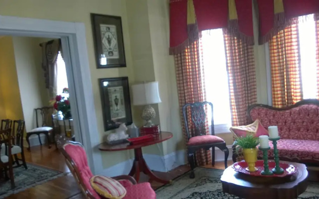 Trowell Historic Inn