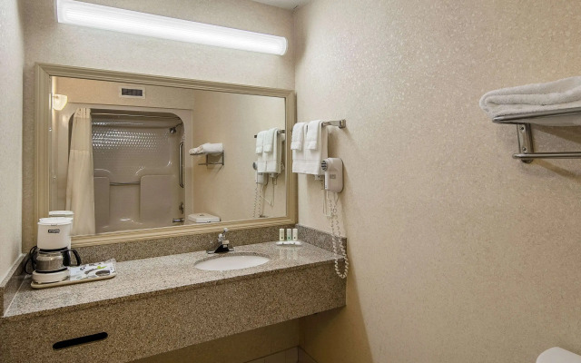 Quality Inn Oakwood - Gainesville