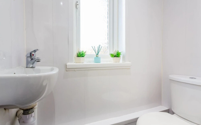 Lovely 3-bed Apartment in Newcastle Upon Tyne