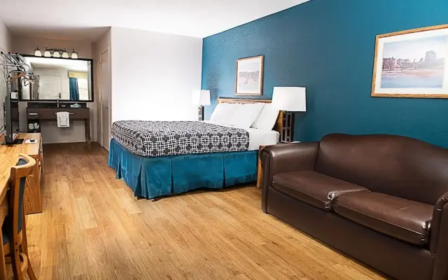 Riata Inn