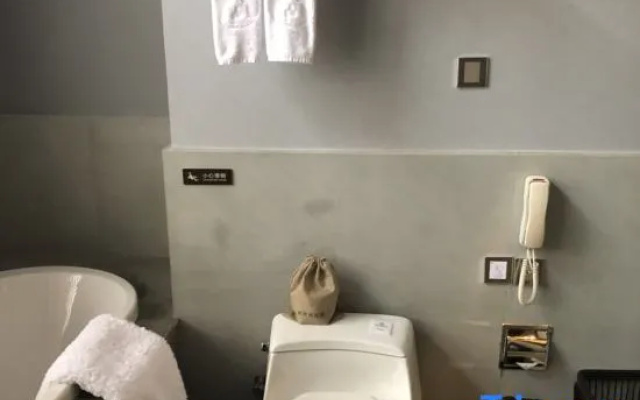 Scholars Boutique Hotel (Zhenjiang Xijindu Ancient Street Museum)
