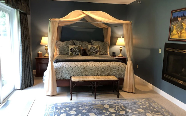 Stone Hill Inn
