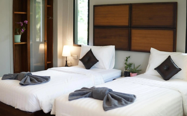 Palm Scenery Resort