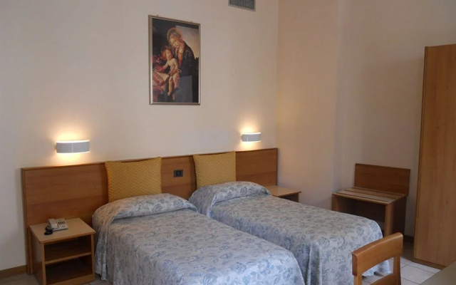 Hotel Pellegrino E Pace