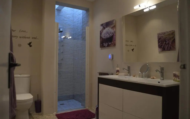 Com a Casa Teva ( Adults Only )