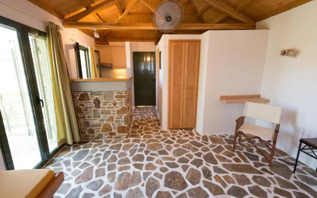 CasaMilos Stone Chalets